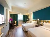 Standard room with river view