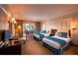 Double room with partial sea view