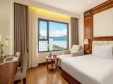 Deluxe Double room with partial ocean view