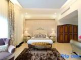 Grand Empress with Jacuzzi Suite