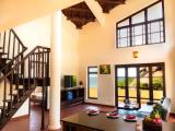 3 Bedrooms Villa with balcony