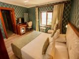 Standard Quadruple Family room