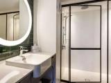 Deluxe Double room with city view
