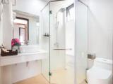 Deluxe Double room with city view