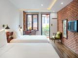 Deluxe Twin room with balcony