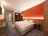 2 Bedrooms Suite with balcony and with mountain view