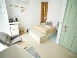 Comfort room with balcony