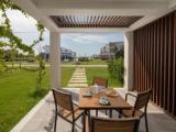 Deluxe Double Suite with garden view