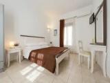 Double room with side sea view