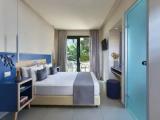 Standard room with land view