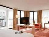 Privilege Double Suite