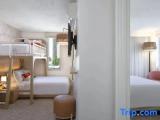 Quadruple Family Suite