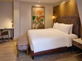 Corner Suite