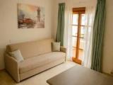 2 Bedrooms Quadruple Apartment
