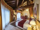 Suite with balcony