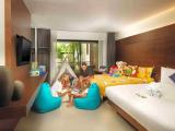 Family room with garden view