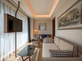 Suite with land view