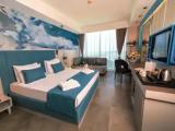Standard room with land view