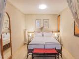 Standard Double room with city view