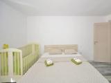 3 Bedrooms Apartment
