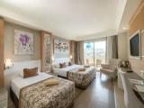 Standard room with land view