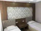 4 Bedrooms Comfort room with balcony
