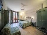 Standard Quadruple room with balcony
