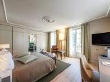 Standard room with balcony and with mountain view