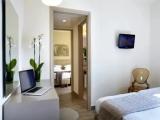 2 Bedrooms Standard Family room with balcony