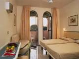 Classic Triple room with balcony