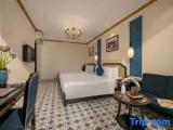 Deluxe Family room with pool view
