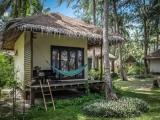 Bungalow with garden view