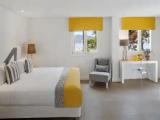 Junior Suite with partial sea view