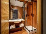 Standard Twin room with balcony and with partial sea view