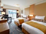 Superior Modern Triple room