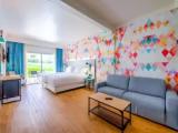 Deluxe Family room