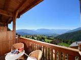 Suite with mountain view