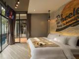 2 Bedrooms Villa