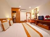 Deluxe Double room with pool view