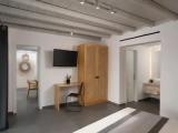 2 Bedrooms Villa