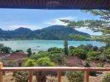 Bungalow with sea view
