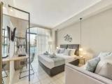 Superior Quadruple room with pool view