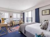 Grand Suite with balcony and with harbour view
