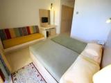 Standard Triple room with sea view