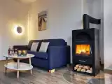 2 Bedrooms Triple Family Apartment