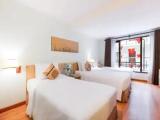 Deluxe Triple room with park view