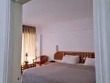 Interconnecting room