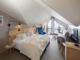 Privilege Family room