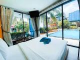 Superior Double room with pool view