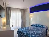 Double room with partial sea view